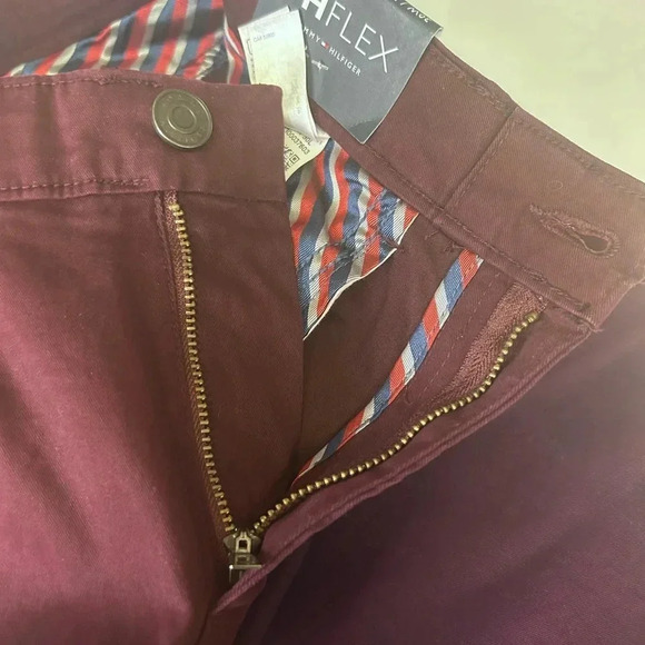 “Tommy Hilfiger” NWT Men’s Burgundy THFLEX Straight Leg Pants Size 30/30 - Picture 13 of 17